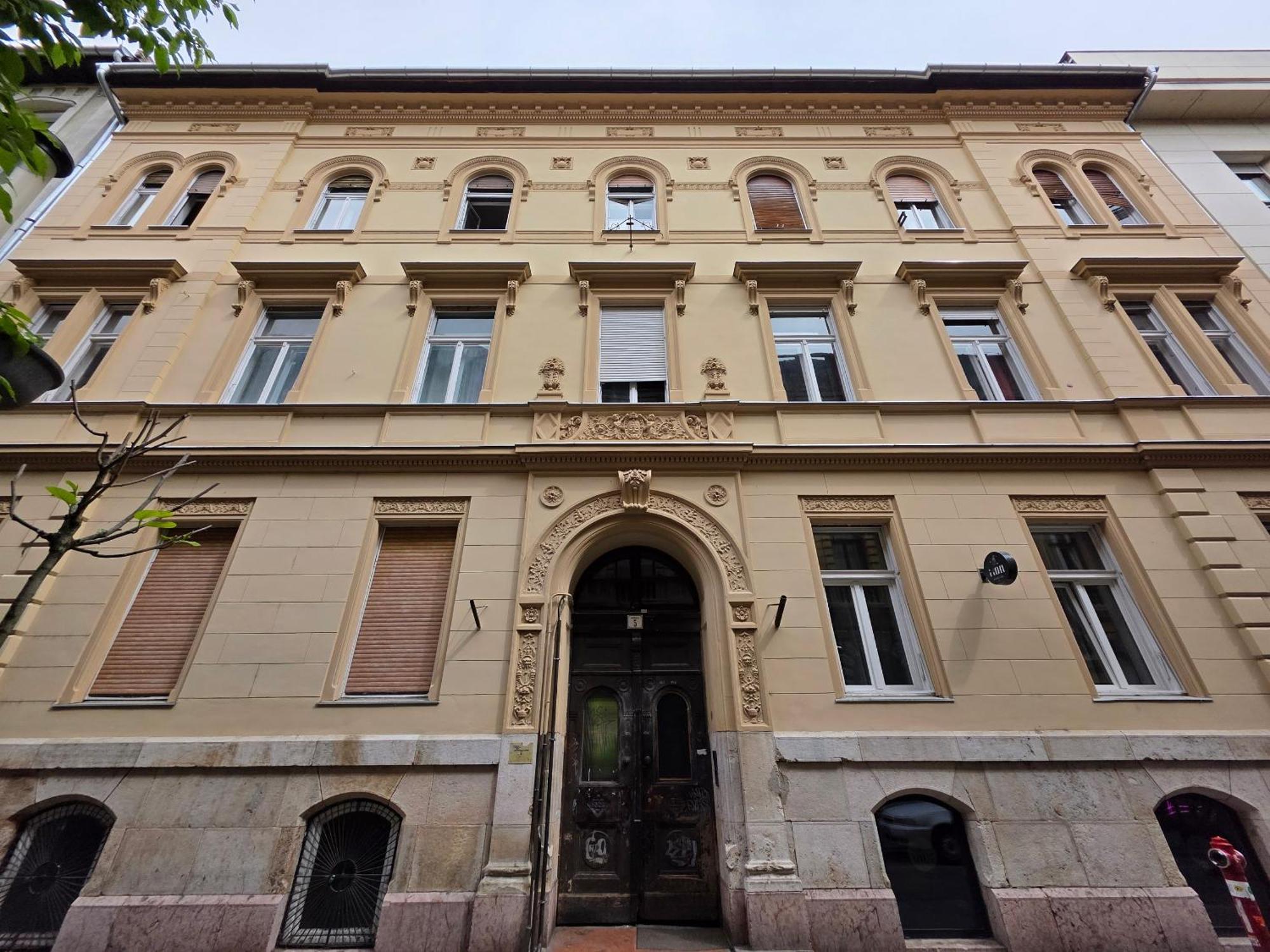 Artlovers' flat - Kazinczy street Budapest Kültér fotó